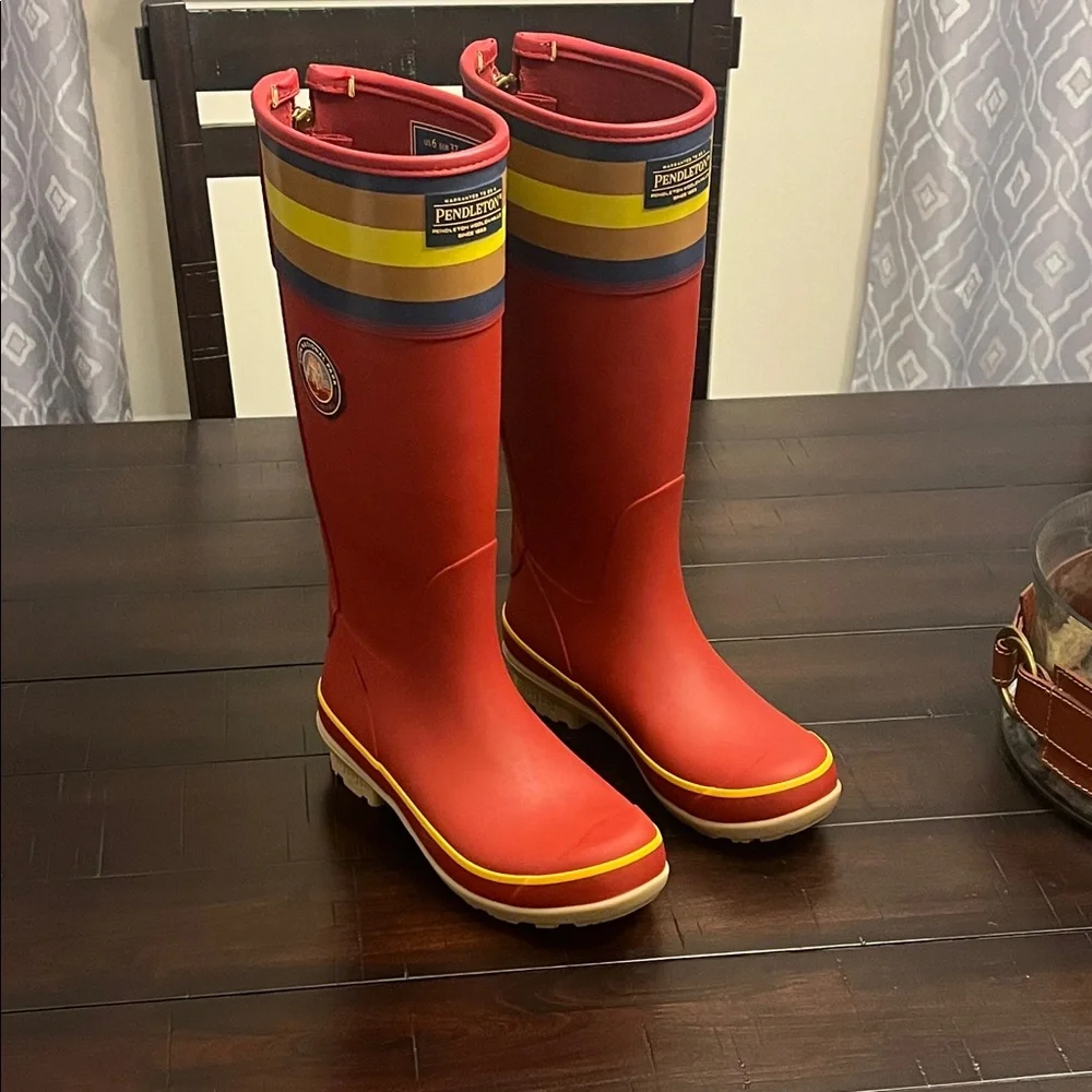 Pendleton Zion National Park Tall Rain Boots Women’s Size 6